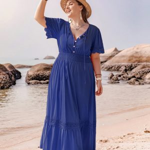 Maxikleid – große Größen, mit Spitze, Detail, Bindeband am Ausschnitt, Kurzarm