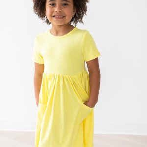 Schwingendes Kleid – Gelb, Taschen, Kurzarm – S/S
