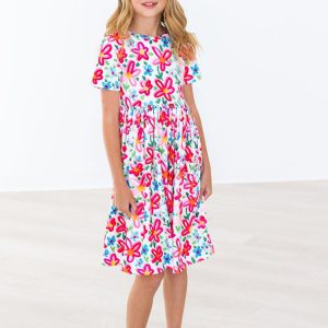 Schwingendes Kleid – Neon, Blumenmuster, Taschen, Kurzarm – S/S