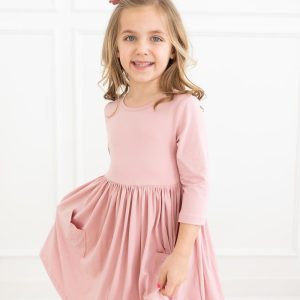 Schwingendes Kleid – Vintage, Rosa, Taschen
