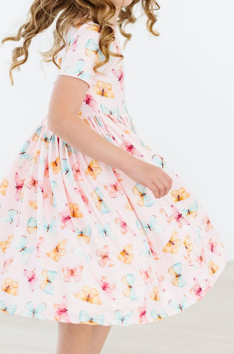 Butterfly Kisses Schwingendes Kleid – Kurzarm – S/S