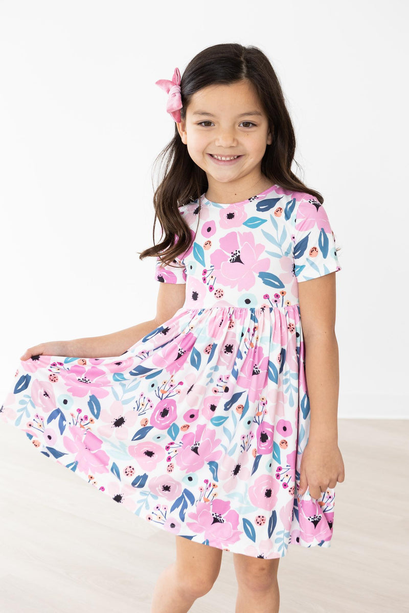 Pretty in Purple Schwingendes Kleid – Kurzarm – S/S